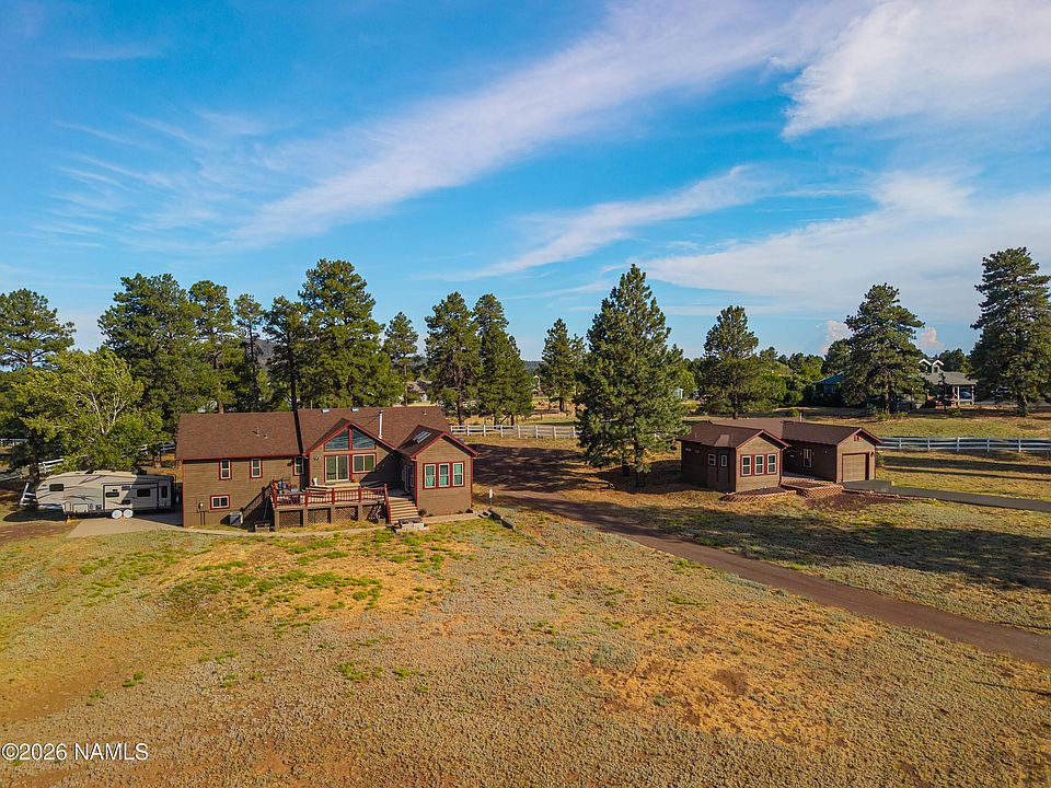 1st image of 8611 N Pleasant Valley Way