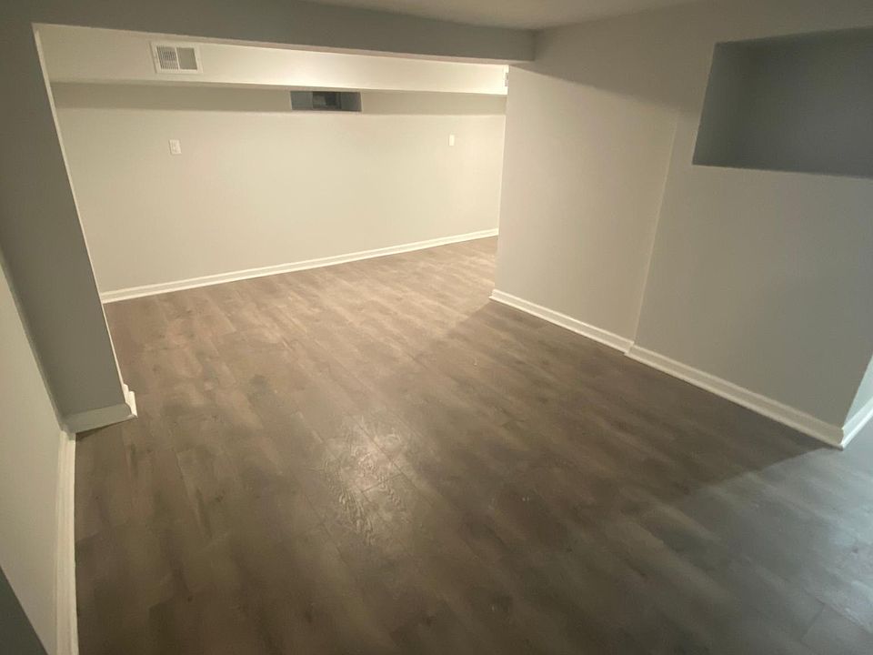 1st image of 142 Seymour Ave APT 1