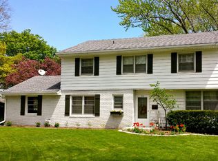 908 N School St, Normal, IL 61761