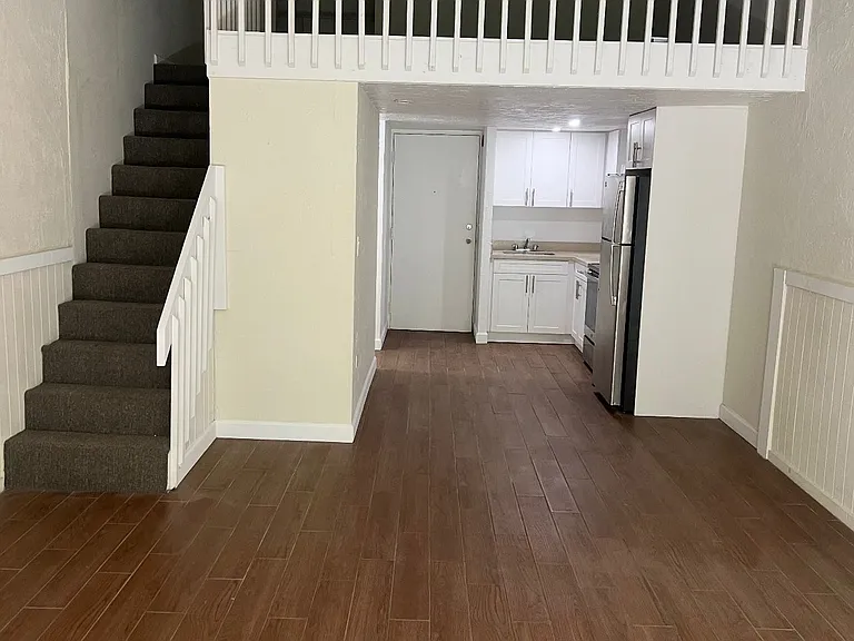 MIAMI CONDO HOLDINGS — Photo 17