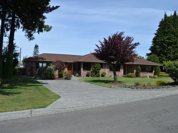 1325 W 11th St, Port Angeles, WA 98363