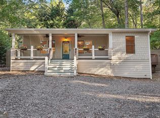 109 Robin Dr, Roswell, GA 30075