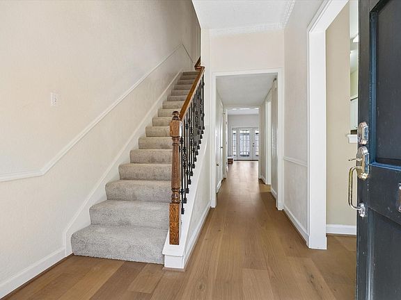 2nd image of 3623 Wakeforest St