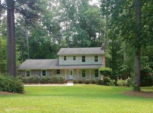 205 Oakcrest Dr, Sharpsburg, GA 30277