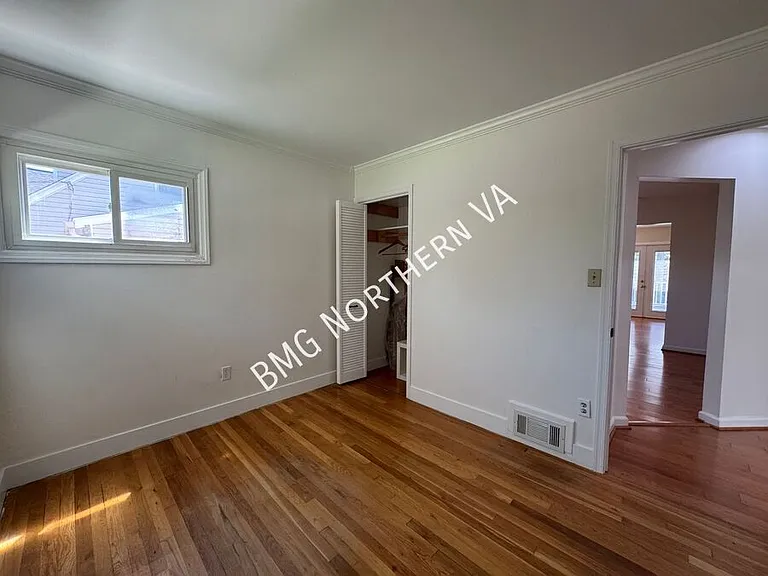 1909 Rollins Dr — Photo 48