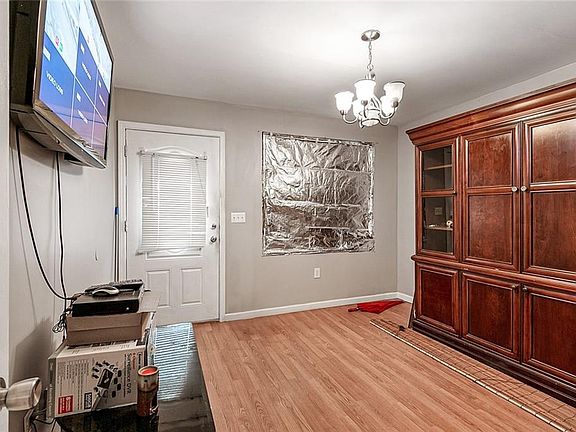 5th image of 8826 Pritchard Pl