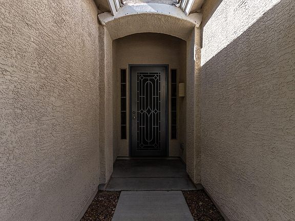 3rd image of 10424 W Sands Dr