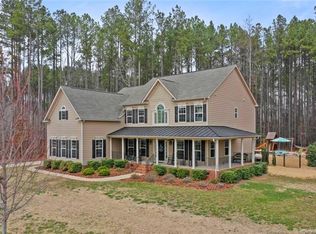 643 Winter Walk Ln, Lake Wylie, SC 29710