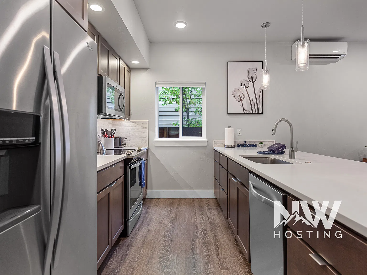 2 bed, 1200 sqft, $2,400 — Photo 3