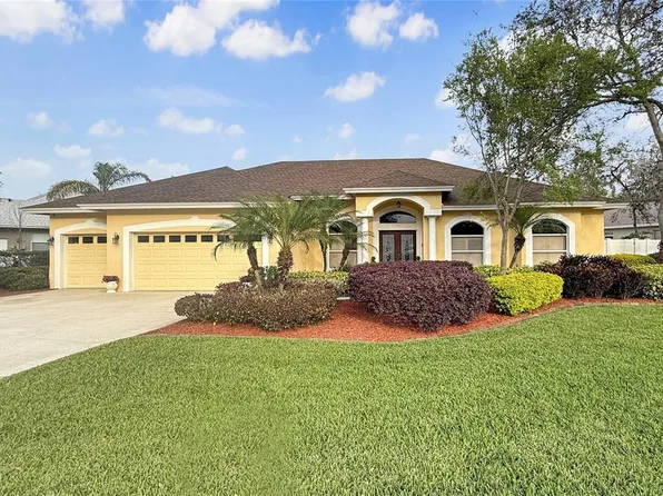 2712 Clubhouse Dr, Plant City, FL 33566