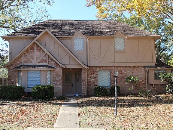 2nd image of 2202 Ashmont Ct