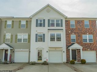 45 Robin Ln, Morgantown, WV 26508