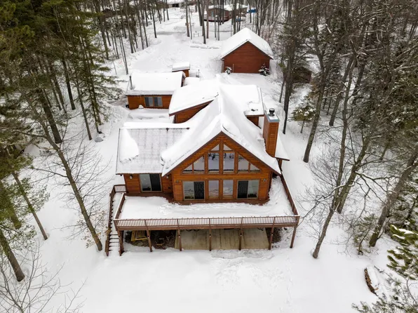 14323 W Court Oreilles Lake Dr, Hayward, WI 54843