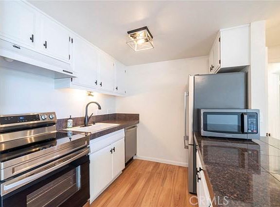 3rd image of 605 S Prospect Ave Unit 302