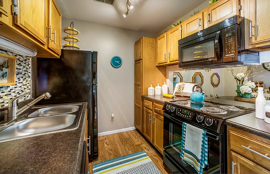 Westchase Apartments — Photo 4