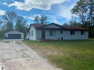 11308 Pines Trl, Roscommon, MI 48653