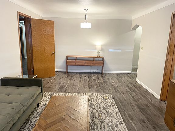 4th image of 1500 Randolph Ave #5588162