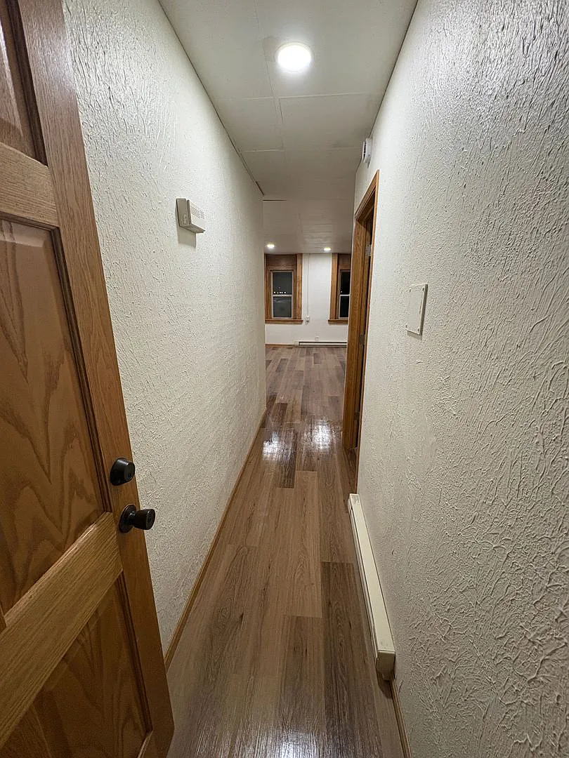 Walnut Apartments — Photo 3