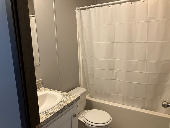 5th image of 1153 Sherman Blvd E