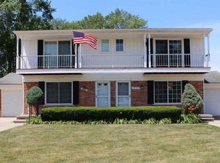 29345 Jefferson Ave, Saint Clair Shores, MI 48081