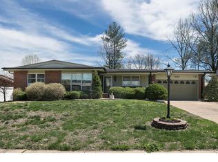 9242 Queenston Dr, Saint Louis, MO