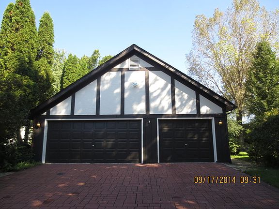 5th image of 107 S Cambridge Dr