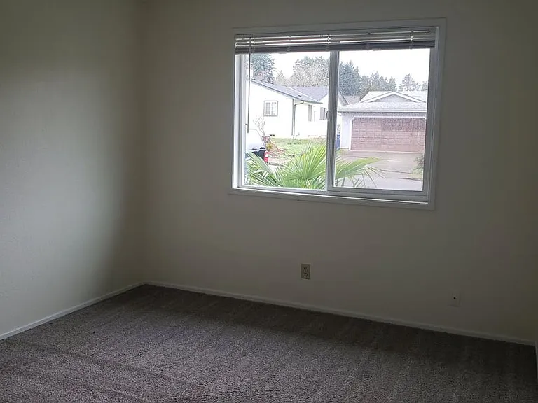 5522 Beechwood Ct S — Photo 19