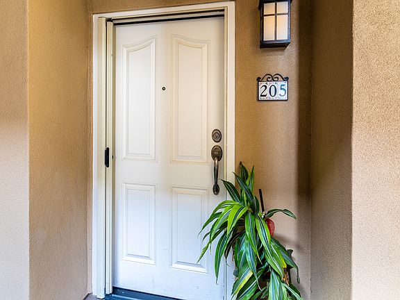 5th image of 3990 Centre St Unit 205