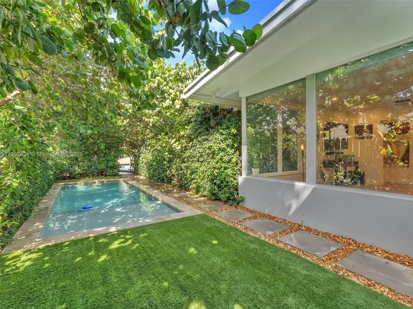 311 NE 2nd Ct, Dania Beach, FL 33004