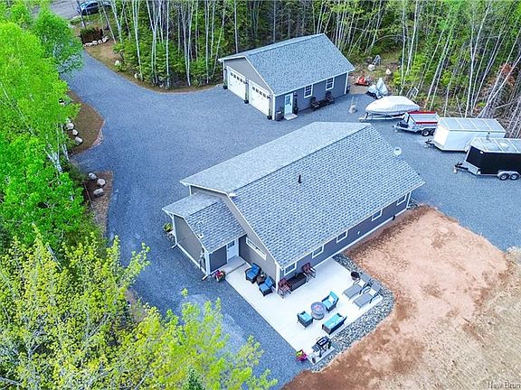 4th image of 9 Waterfront Ln