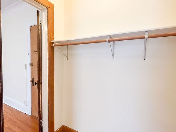 3rd image of 1619 Lagoon Ave S #104