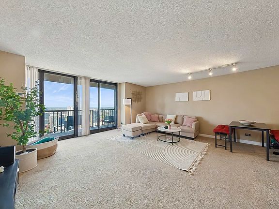 2nd image of 10 E Ontario St #2114