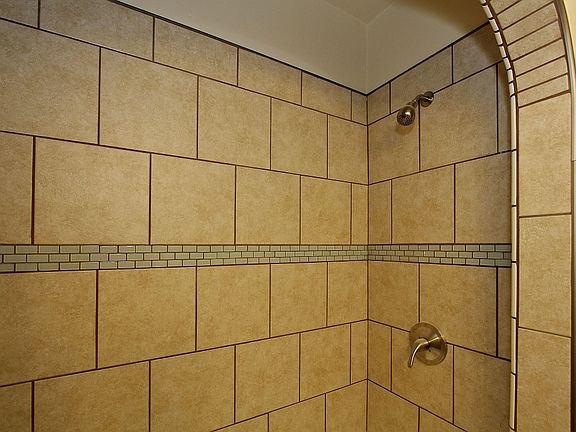 4th image of 3258 E Floradora Ave