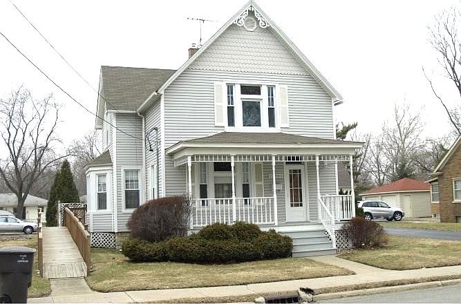 1st image of 15962 S Park Ave
