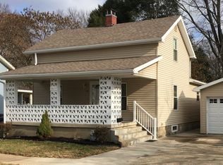 304 Elm St, Belpre, OH 45714