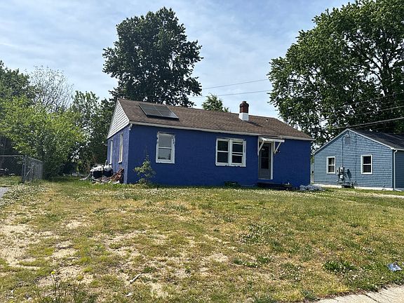 3rd image of 1309 2nd Ave