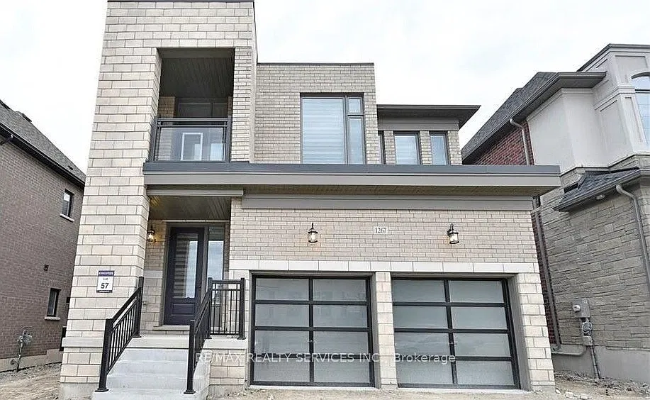 4 bed, $3,000 — Photo 1