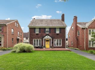 17922 Lomond Blvd, Shaker Heights, OH 44122