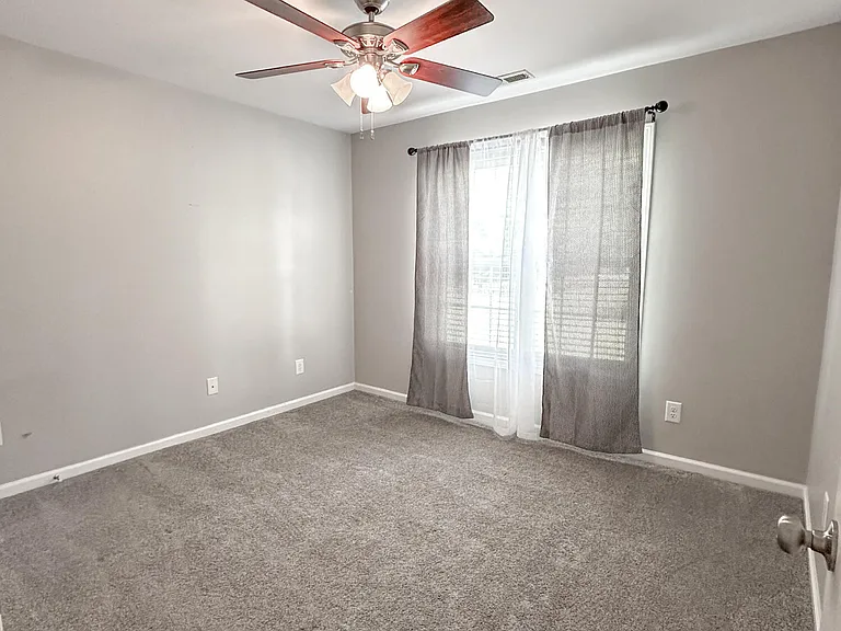 203 Saw Briar Ct — Photo 20