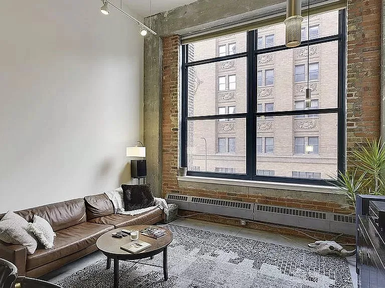250 Park Ave #215