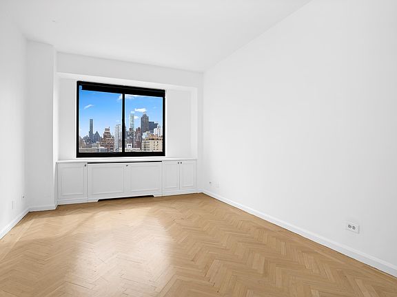 4th image of 1220 Park Ave #17A