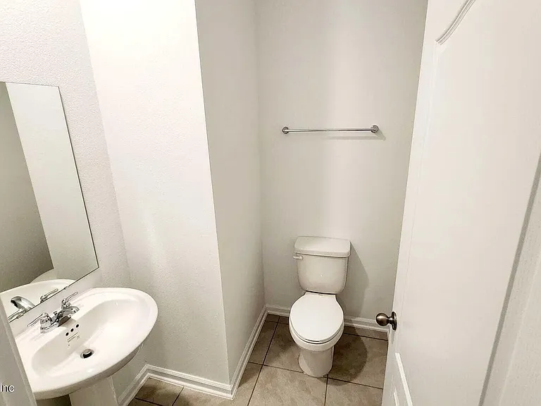 307 Redbud Rd — Photo 7