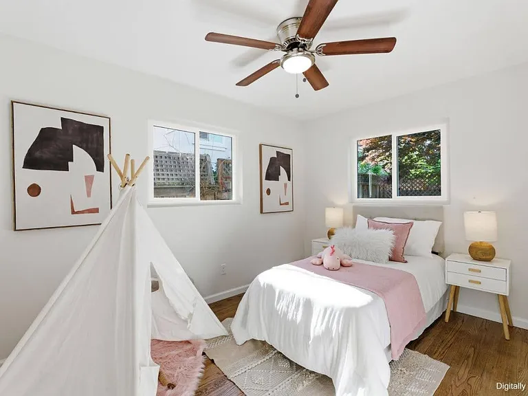 452 Waddington Ave — Photo 12