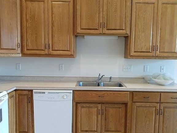 3rd image of 1855 Sheyenne St Unit C