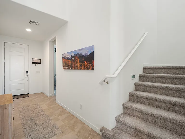 3110 E Hayfield Way — Photo 16