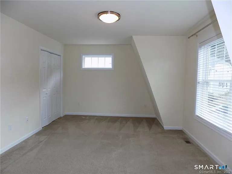 6 Barnum Ct #6 — Photo 8