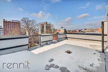 Rented by Rennit Inc.