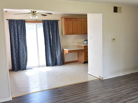 4th image of 268 E Medill Ave