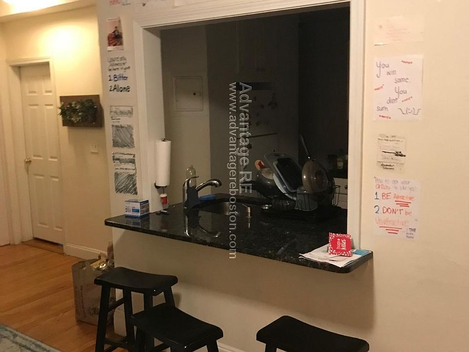 1st image of 32 Egmont St #1A