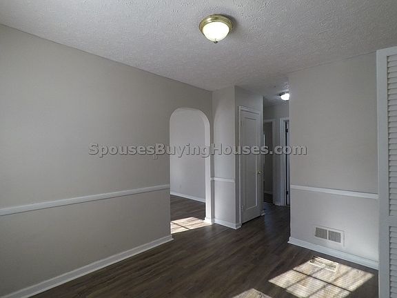 4th image of 1923 N Goodlet Ave